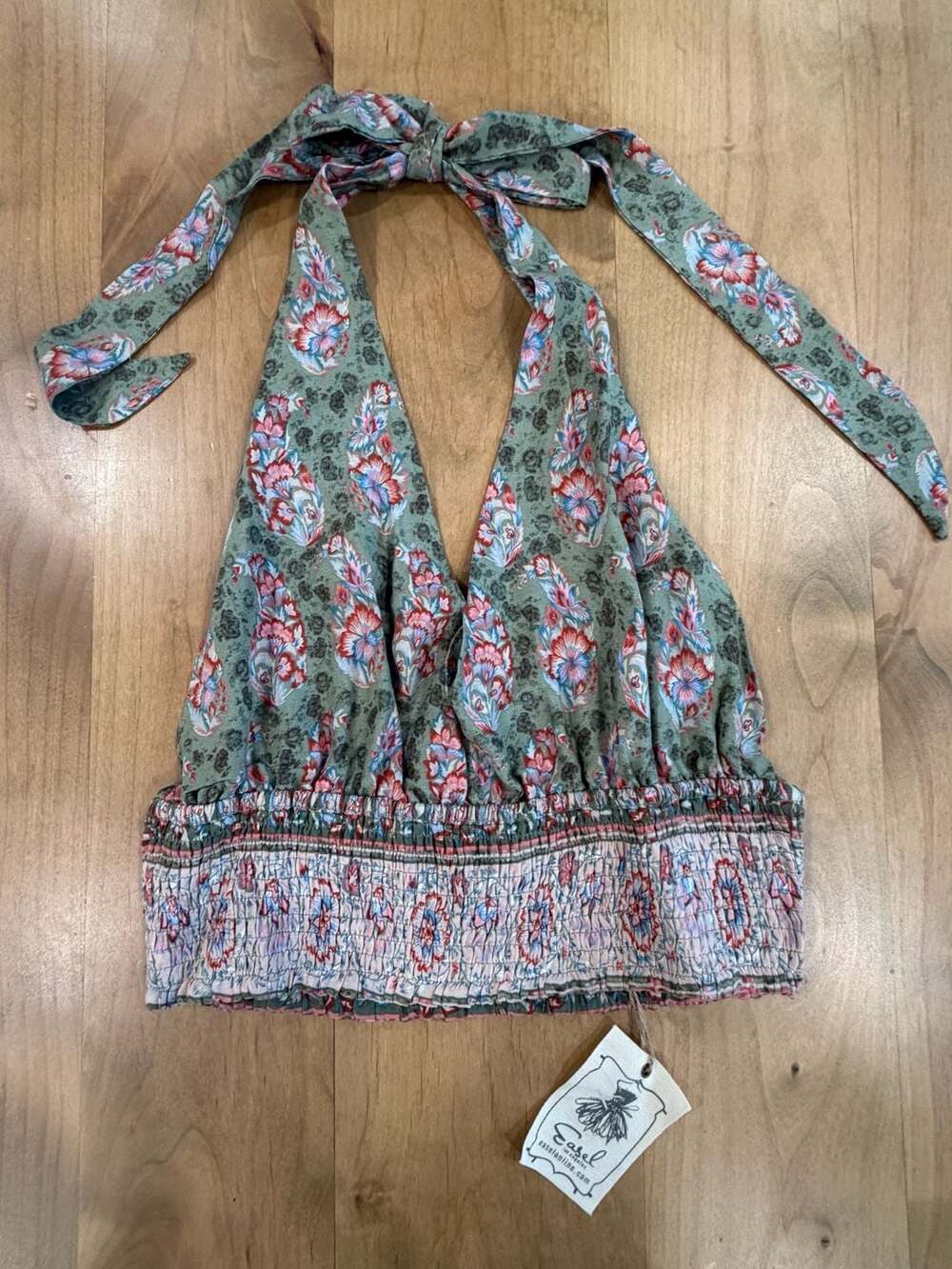 Easel Los Angeles Paisley Halter Top Medium New With Tags